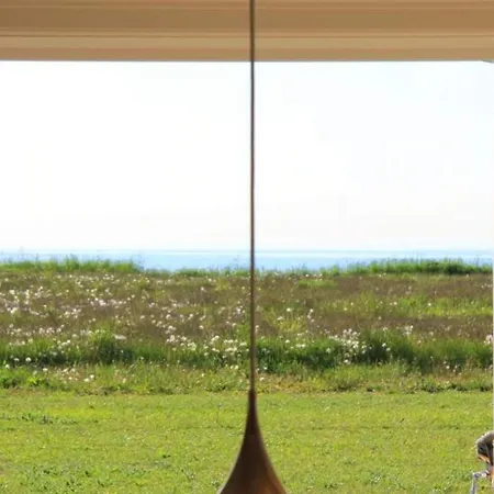Embraced By Rural Feel In A Thatched House * Idestrup