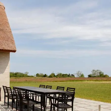 Embraced By Rural Feel In A Thatched House *
