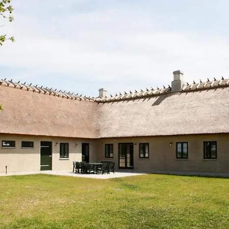 Embraced By Rural Feel In A Thatched House Idestrup