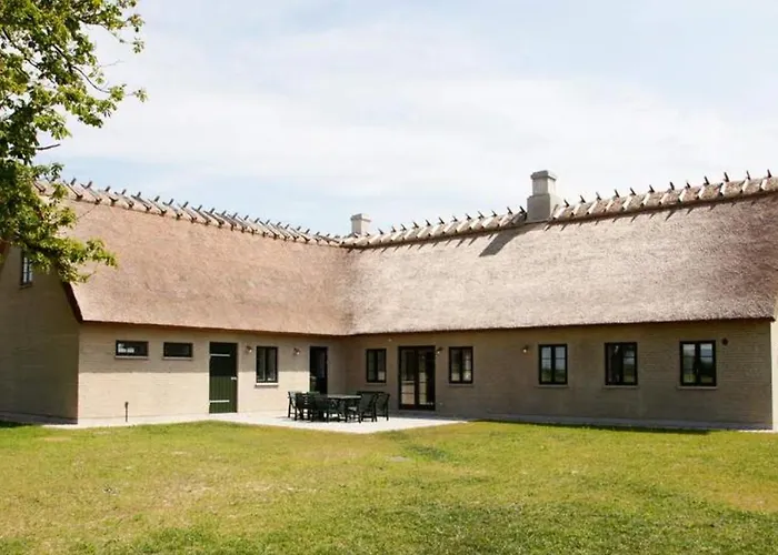 Embraced By Rural Feel In A Thatched House Idestrup